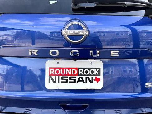 Certified 2023 Nissan Rogue SV w/ SV Premium B Package image 10