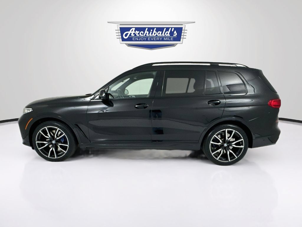 Used 2022 BMW X7 xDrive40i w/ M Sport Package AWD/4WD image 4