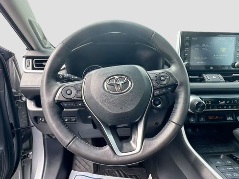 Used 2021 Toyota RAV4 XLE Premium AWD/4WD image 11