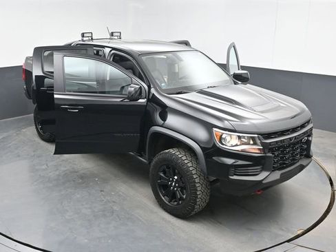 Used 2022 Chevrolet Colorado ZR2 w/ ZR2 Midnight Special Edition AWD/4WD image 48