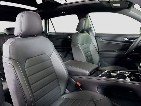 New 2026 Volkswagen Atlas Cross Sport SEL R-Line image 28