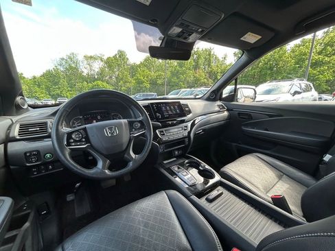Used 2023 Honda Passport Elite image 6