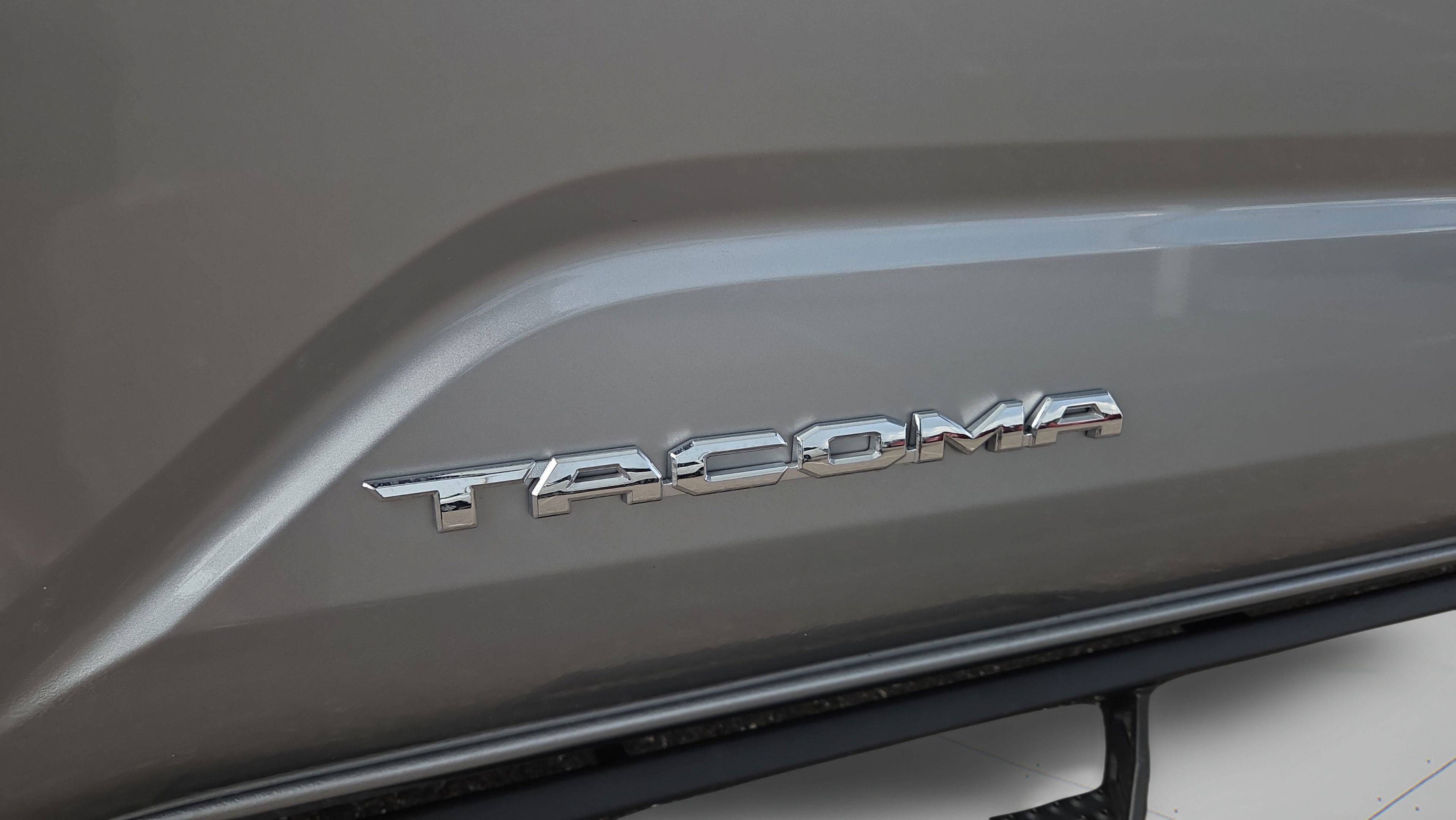 Certified 2026 Toyota Tacoma SR5 AWD/4WD image 33