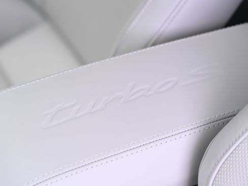 Used 2021 Porsche 911 Turbo image 27