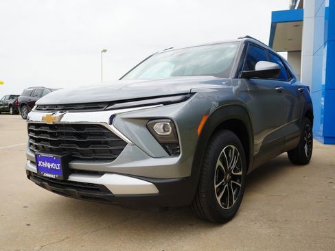 New 2026 Chevrolet TrailBlazer LT FWD image 4