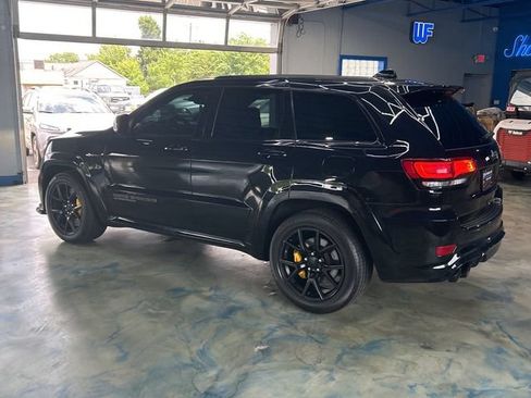 Used 2018 Jeep Grand Cherokee Trackhawk AWD/4WD image 5