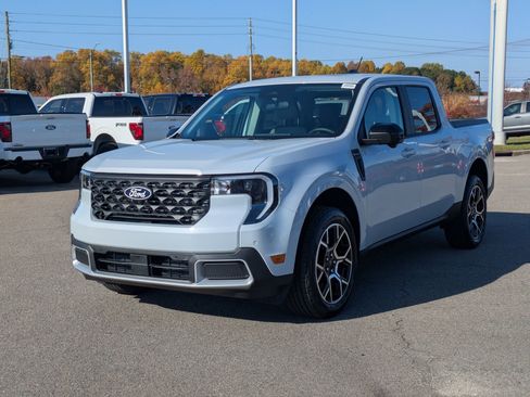 New 2025 Ford Maverick Lariat w/ 4K Tow Package image 8