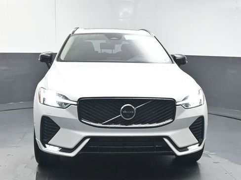 Used 2026 Volvo XC60 B5 Ultra w/ Protection Package Premier image 3
