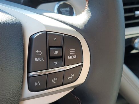New 2026 Ford Explorer Active w/ Active Comfort Package AWD/4WD image 16