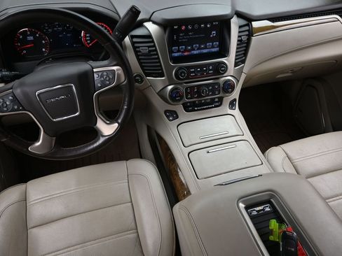 Used 2016 GMC Yukon Denali w/ Open Road Package image 12