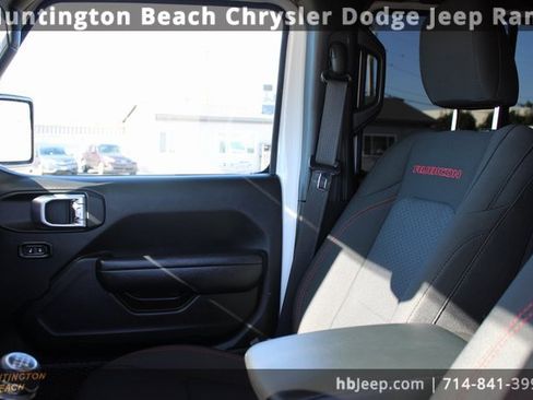 Used 2023 Jeep Gladiator Rubicon image 32