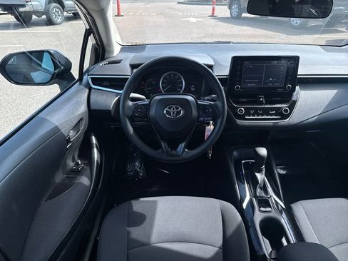 Used 2022 Toyota Corolla LE FWD image 11