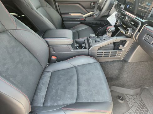 Used 2025 Toyota 4Runner TRD Pro AWD/4WD image 12