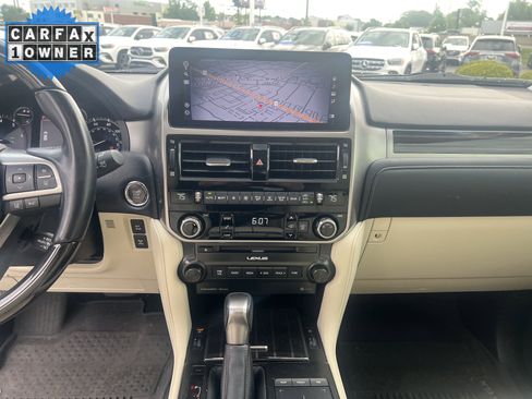 Used 2022 Lexus GX 460 Luxury w/ Accessory Package AWD/4WD image 30