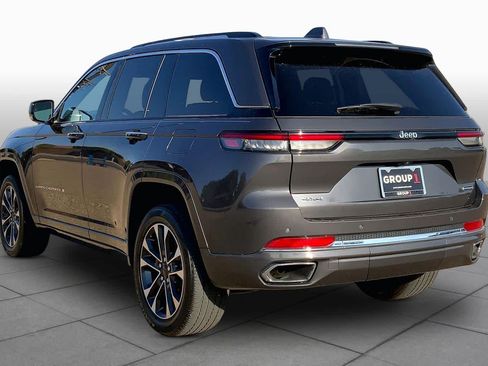 Used 2023 Jeep Grand Cherokee Overland AWD/4WD image 12