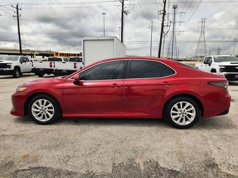 Used 2024 Toyota Camry LE FWD image 4