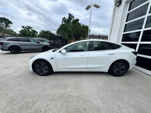 Used 2020 Tesla Model 3 Performance image 4
