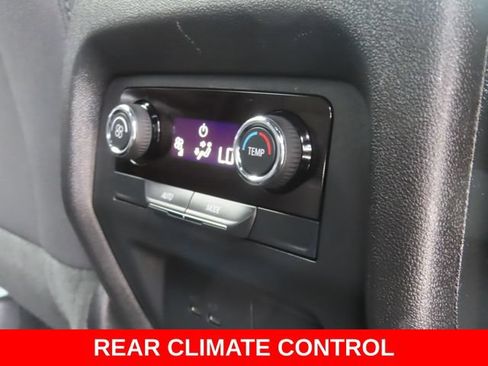 Used 2025 Chevrolet Traverse LT w/ Sun and Wheel Package AWD/4WD image 27