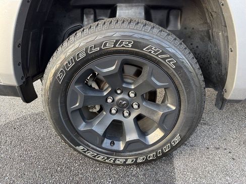 Used 2025 RAM 1500 Big Horn AWD/4WD image 16