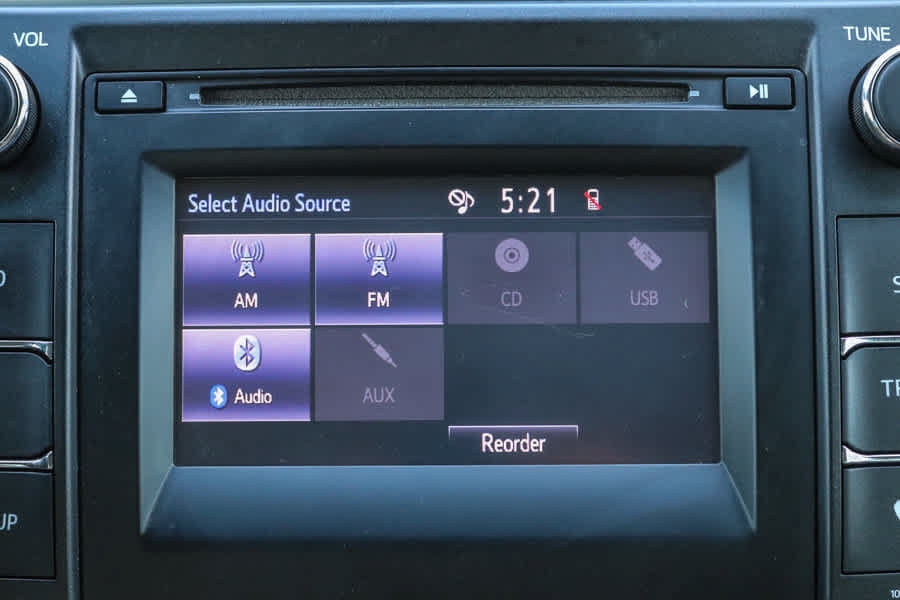 Used 2015 Toyota Camry LE FWD image 14