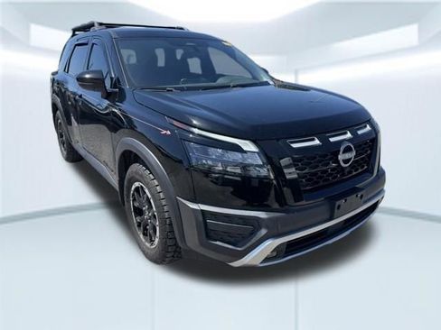 Used 2024 Nissan Pathfinder Rock Creek AWD/4WD image 4