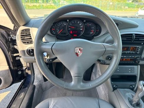 Used 2003 Porsche 911 Carrera RWD image 18