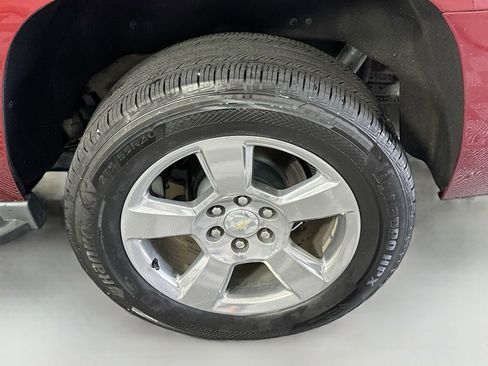 Used 2019 Chevrolet Tahoe LT RWD image 32