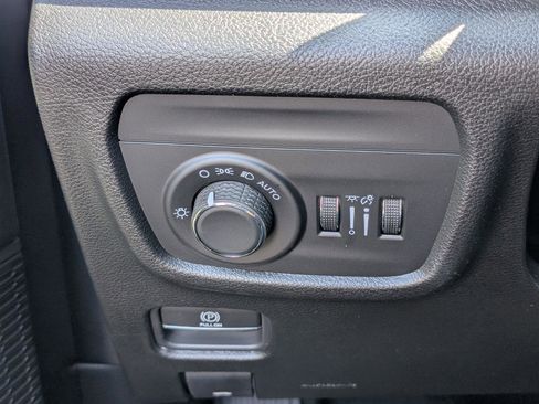 New 2025 Jeep Grand Cherokee L Laredo w/ Luxury Tech Group I image 17