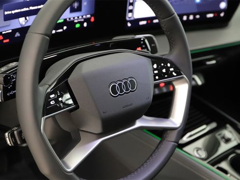 New 2026 Audi Q3 quattro 2.0T image 16