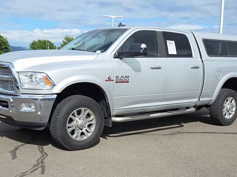 Used 2016 RAM 2500 Laramie AWD/4WD image 4
