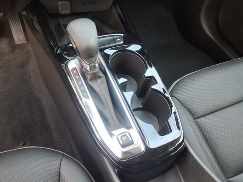 Used 2024 Chevrolet Trax ACTIV w/ Sunroof Package image 28