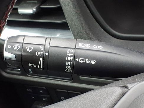 Used 2021 Chevrolet Suburban RST w/ Luxury Package image 26