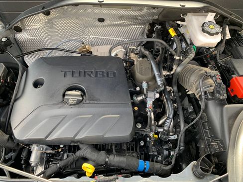 Used 2025 Chevrolet TrailBlazer LT w/ Driver Confidence Package image 30