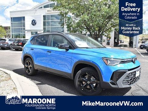 New 2025 Volkswagen Taos SE image 1