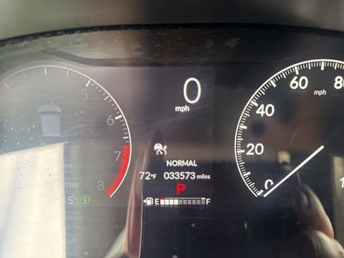 Used 2023 Honda HR-V LX image 13
