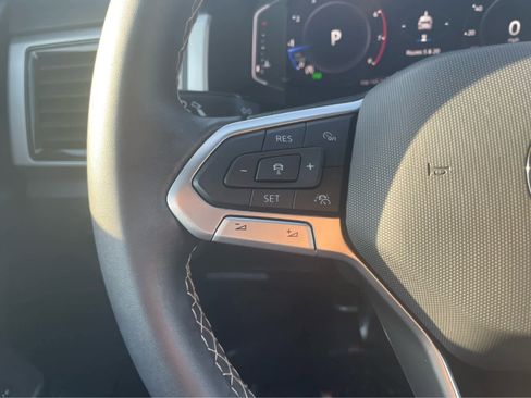 Used 2023 Volkswagen Atlas Cross Sport SEL image 17
