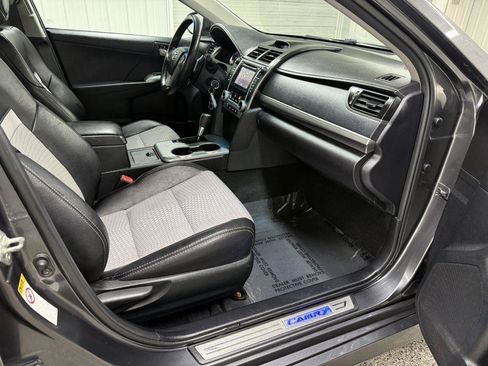 Used 2012 Toyota Camry SE FWD image 29