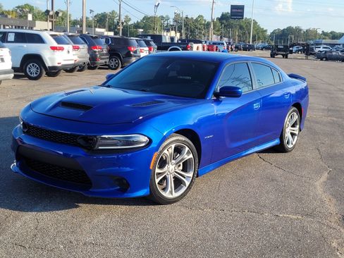 Used 2021 Dodge Charger R/T RWD image 2