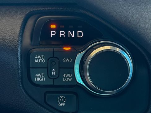 Used 2025 RAM 1500 Big Horn AWD/4WD image 30