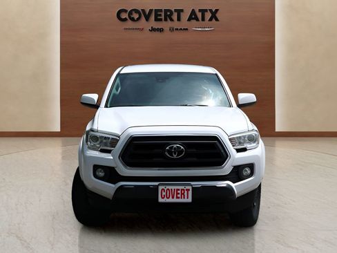 Used 2020 Toyota Tacoma SR5 RWD image 8