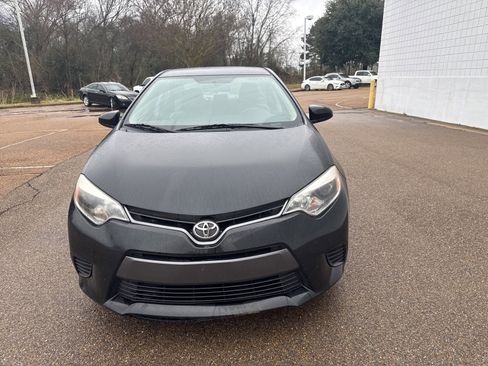 Used 2016 Toyota Corolla LE image 2