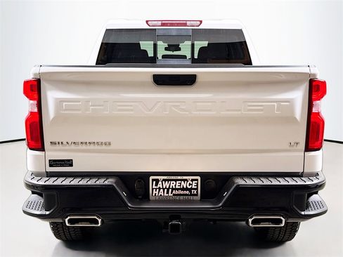 New 2026 Chevrolet Silverado 1500 LT Trail Boss w/ Convenience Package II image 4