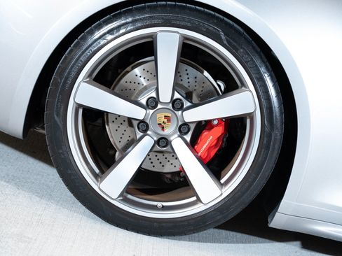 Used 2020 Porsche 911 Carrera S RWD image 11