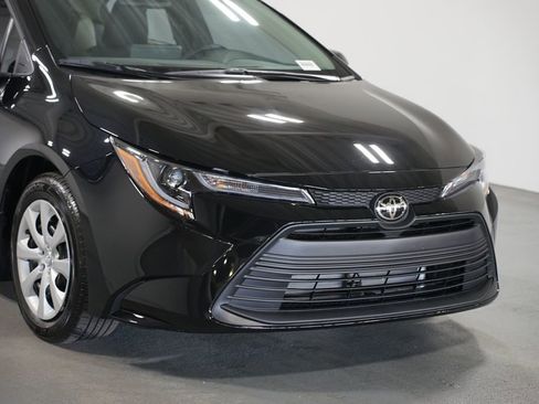 Certified 2026 Toyota Corolla LE image 4