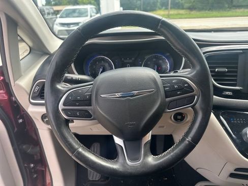 Used 2020 Chrysler Voyager LX w/ Cold Weather Group FWD image 14
