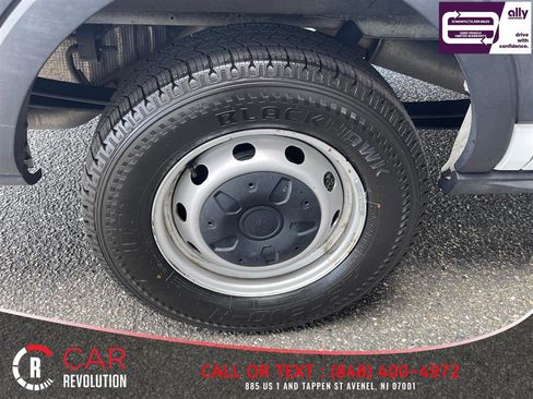 Used 2019 Ford Transit 250 130 Low Roof RWD image 36