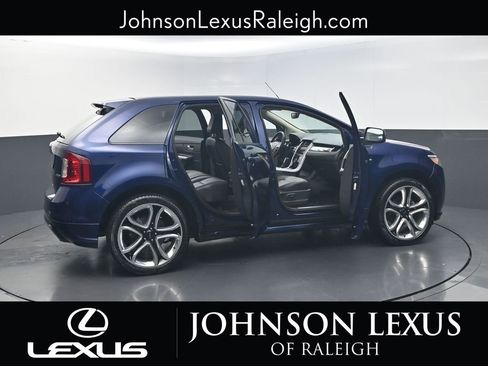 Used 2011 Ford Edge Sport w/ Driver Entry Pkg image 24