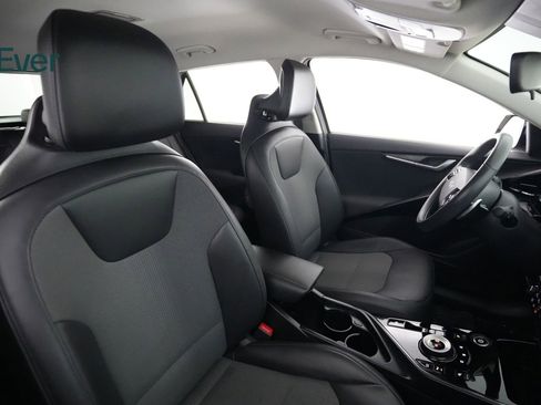 Used 2023 Kia Niro Wind FWD image 23