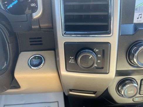 Used 2019 Ford F150 Lariat w/ FX4 Off-Road Package image 19