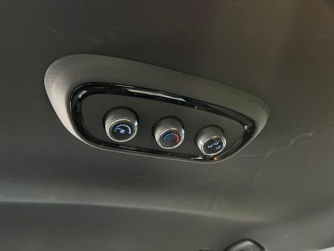 Used 2024 Dodge Durango GT image 27